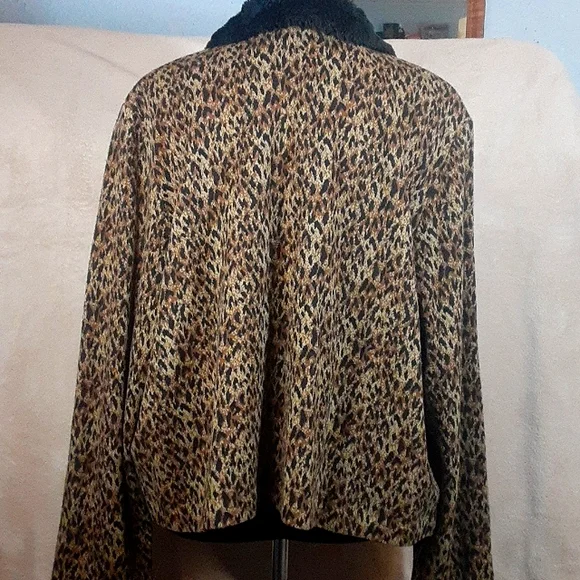 Kathie Lee Collection Leopard Print Sweater/Jacket sz XL - Picture 3 of 4